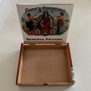 FINCK'S COMMERCE Wooden Cigar Box